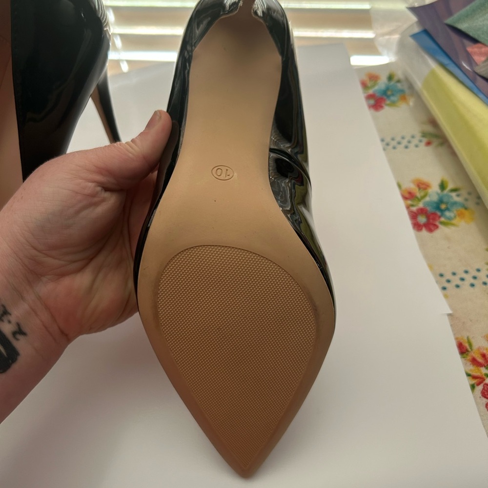 Elegant Black Patent Leather Women's Heels